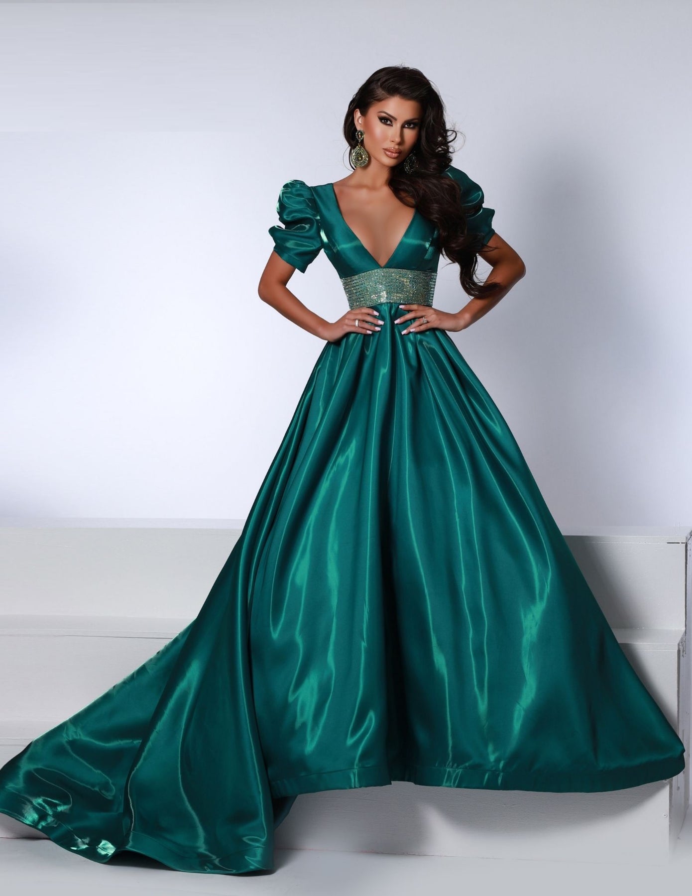 Johnathan Kayne 2692 - V-Neck Ballgown