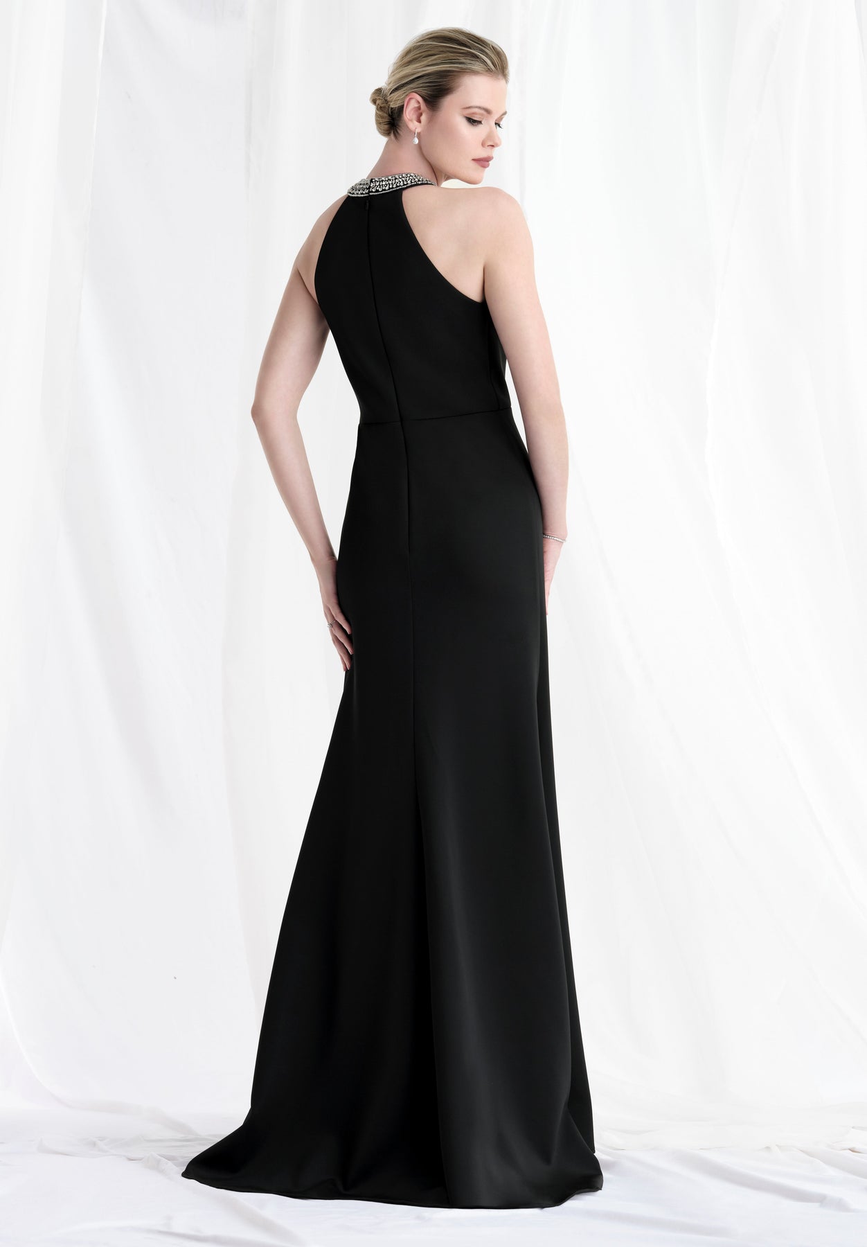 MGNY By Mori Lee 73171 - Halter Scuba Knit Gown with Slit Mother of the Bride Dresses