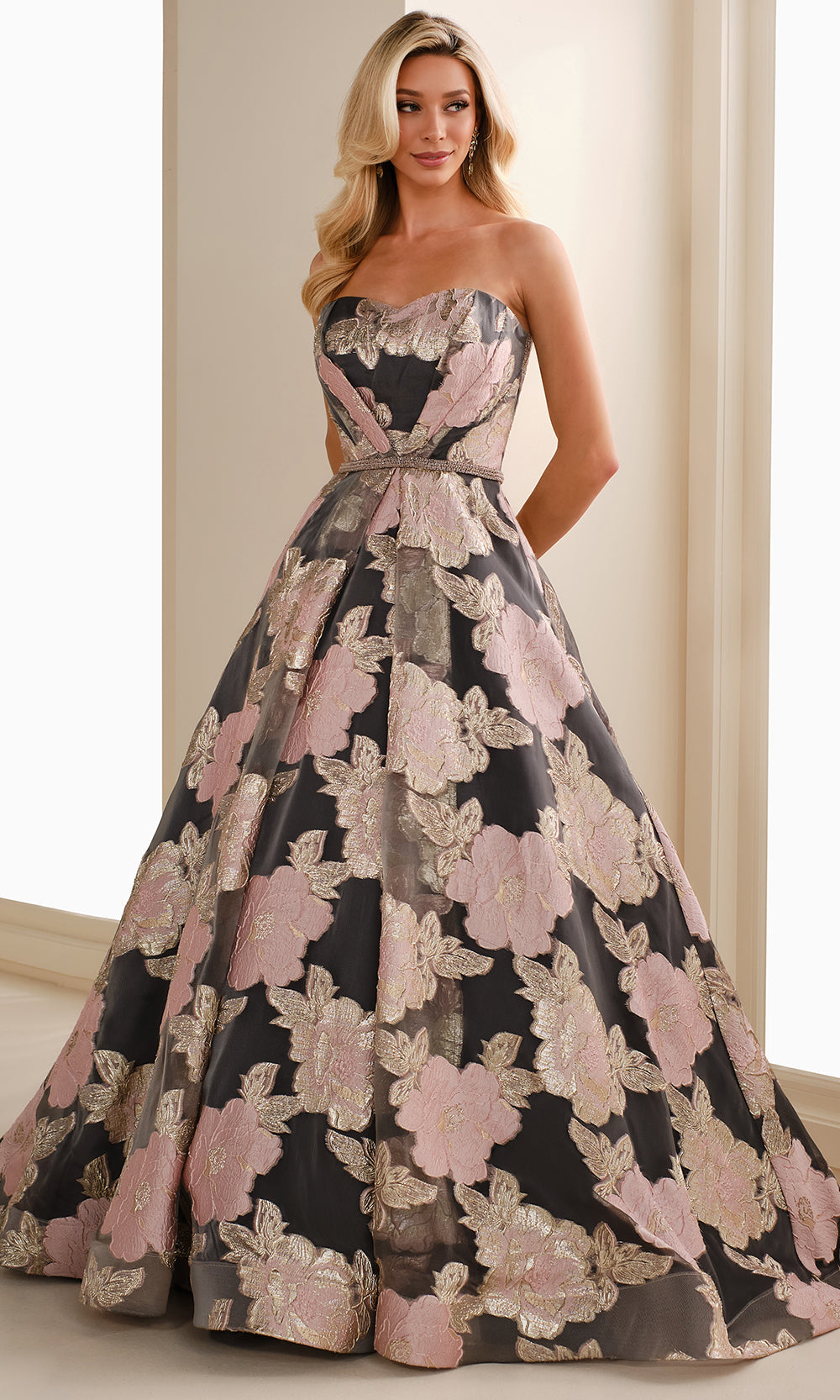 Ivonne D ID1410 - Strapless Sweetheart Brocade Formal Gown Formal Gowns