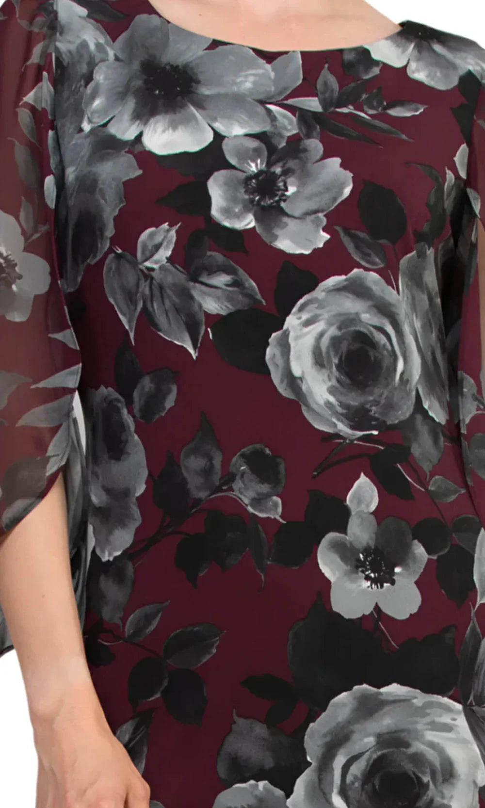 Connected Apparel TMJ37727M1 - Jewel Neck Floral Fitted Dress Homecoming Dresses