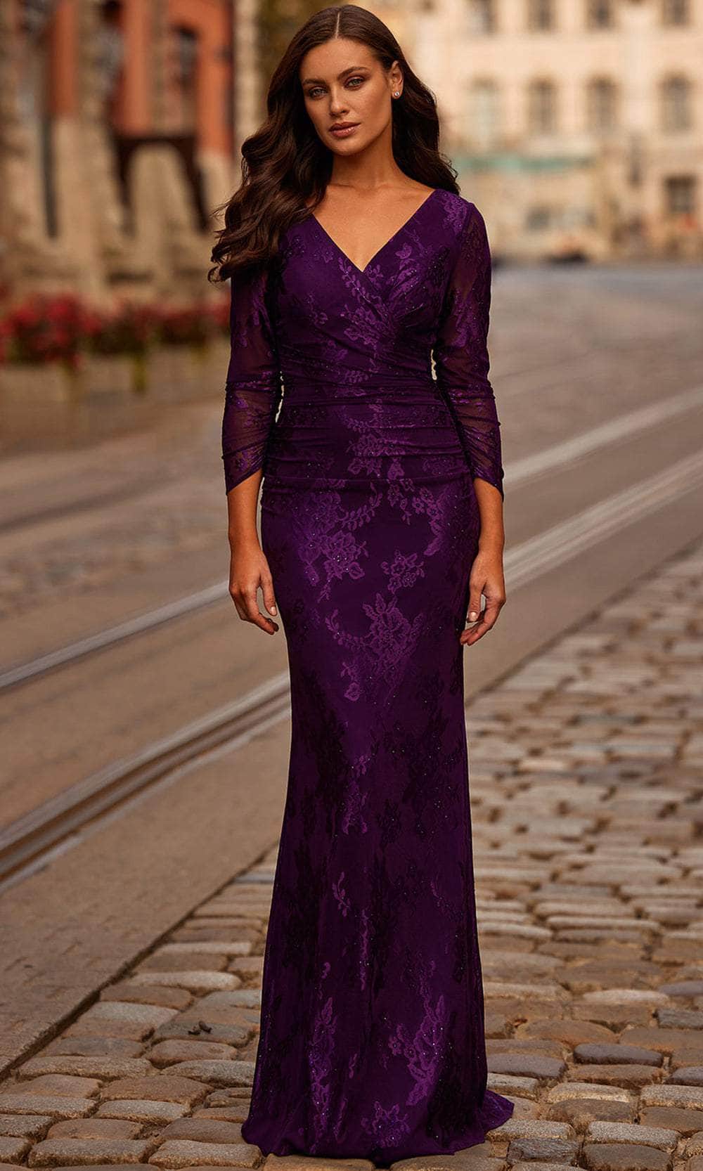 La Femme 32491 Lace Bodice Evening Gown | Formal Dress Shops 18 / Black La Femme 32491 Lace Bodice Evening Gown | Formal Dress Shops 18 / Black