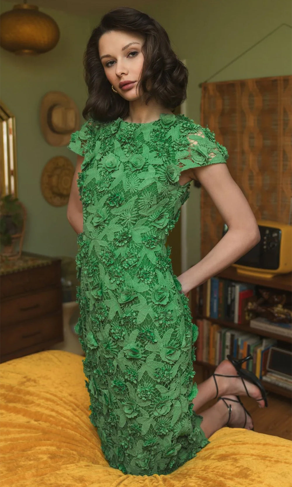 Mac Duggal 81022 - Short Sleeve Knee-Length Dress Special Occasion Dresses