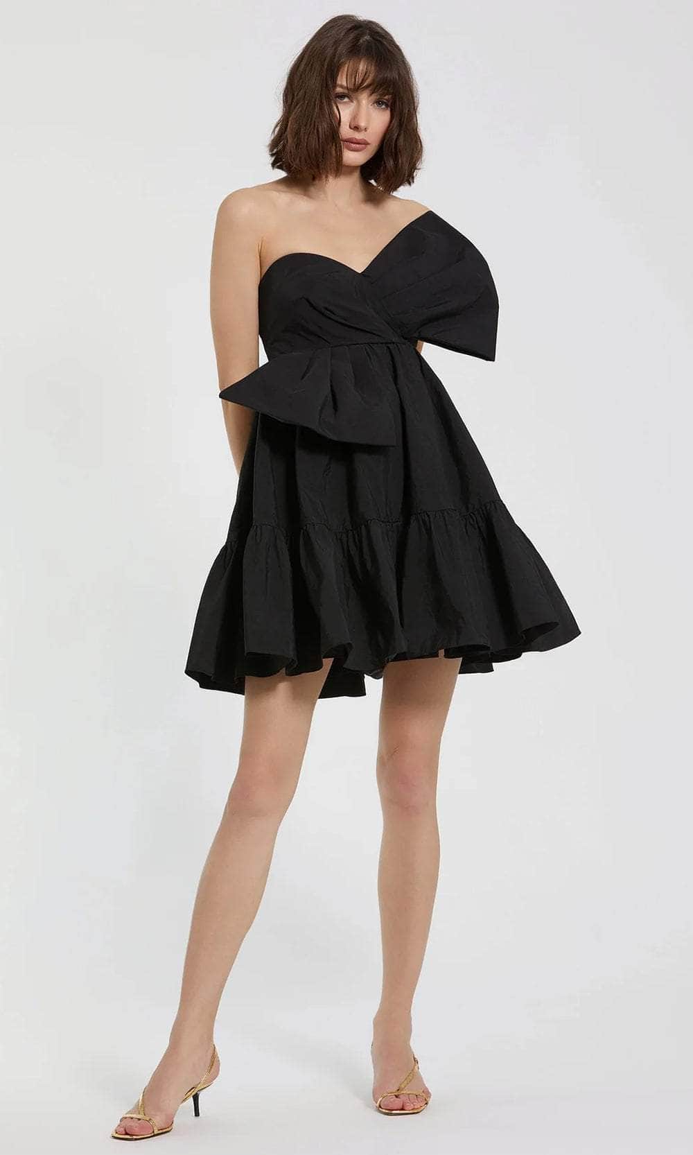 Mac Duggal - Black Faille Strapless Twist Bow Mini Dress - US 6 Mac Duggal - Black Faille Strapless Twist Bow Mini Dress - US 6