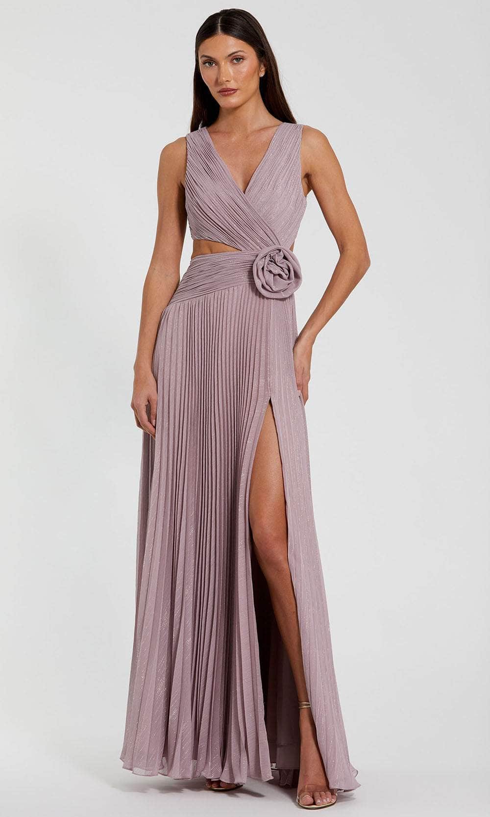 Mac Duggal Women's Ruched Chiffon Sleeveless Gown with 3D Flower - Purple - Size 8 - Vintage Lilac Mac Duggal Women's Ruched Chiffon Sleeveless Gown with 3D Flower - Purple - Size 8 - Vintage Lilac