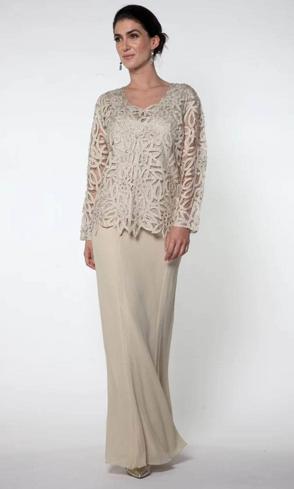 Soulmates D888709 - V-Neck Twin Set With Solid Skirt Clothing Set