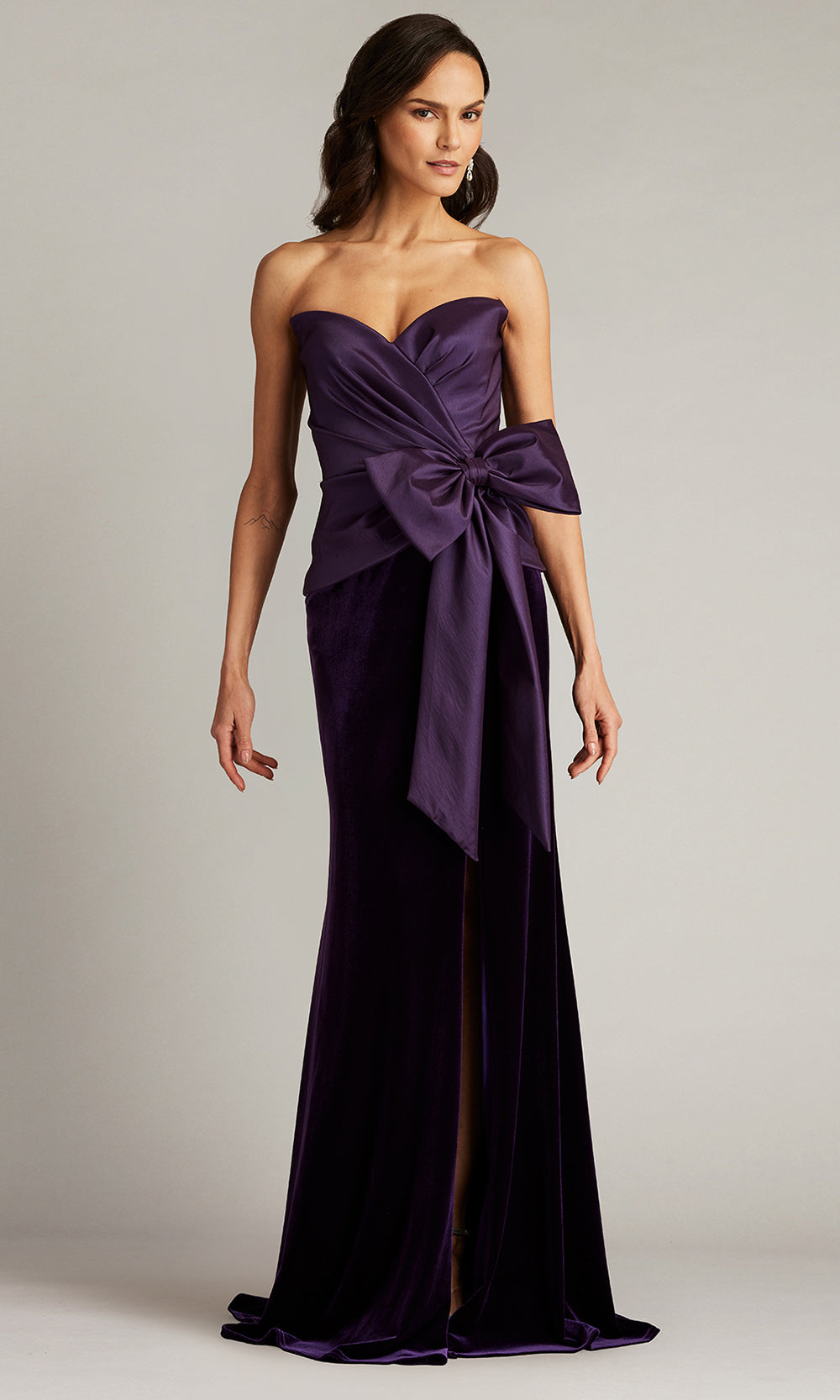 Tadashi Shoji BAL24744L - Nimue Strapless Draped Bow Gown with Slit Prom Dresses