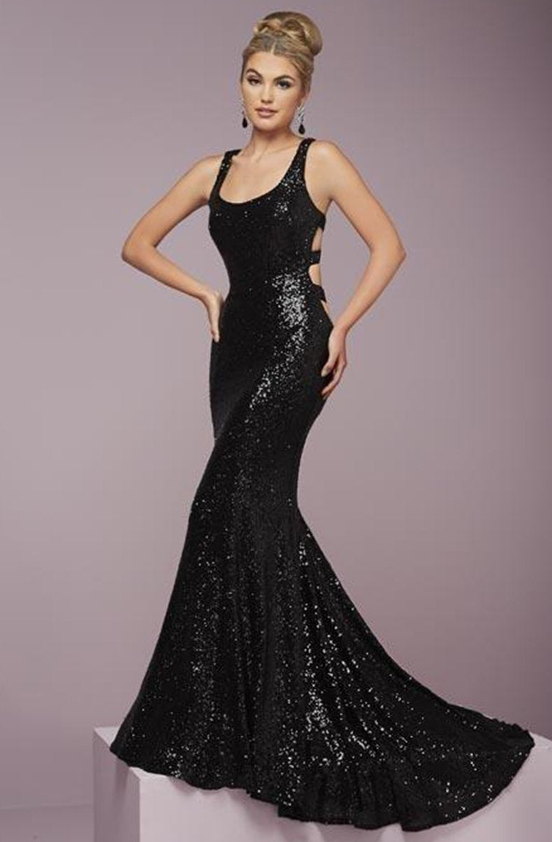 Tiffany Homecoming - Bold Scoop Neck Sequined Dress 46094 In Black