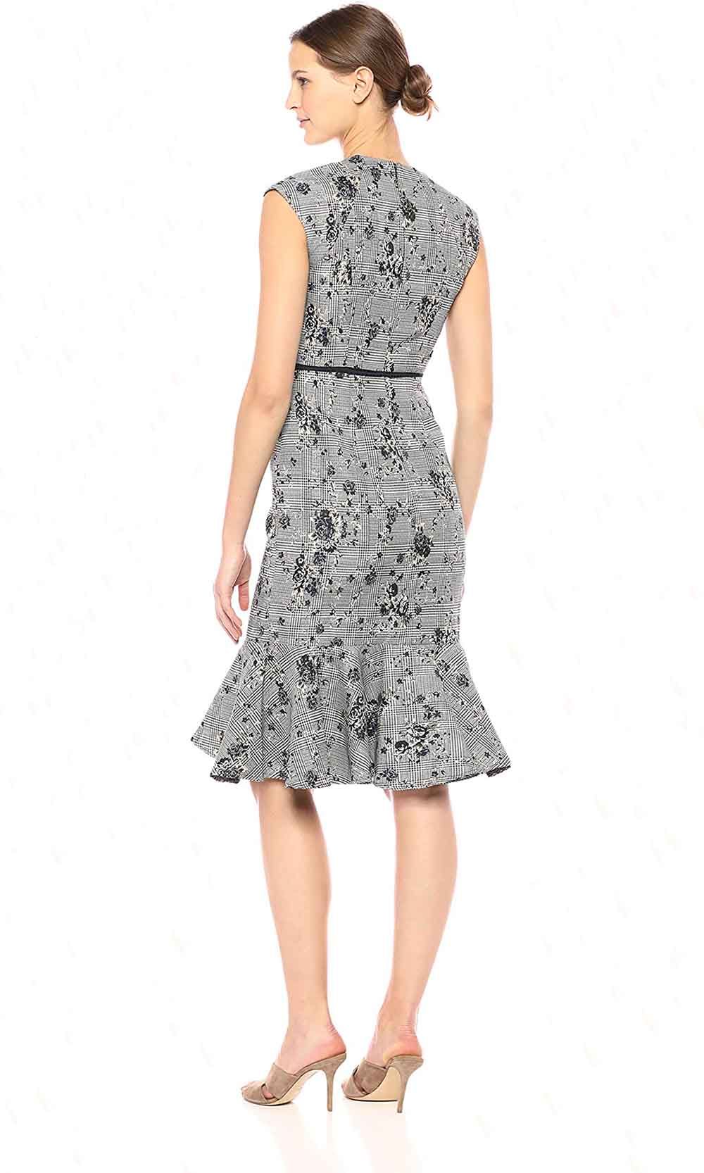 Maggy London - G3816M Cap Sleeve Embroidery Trimmed Trumpet Dress In Print