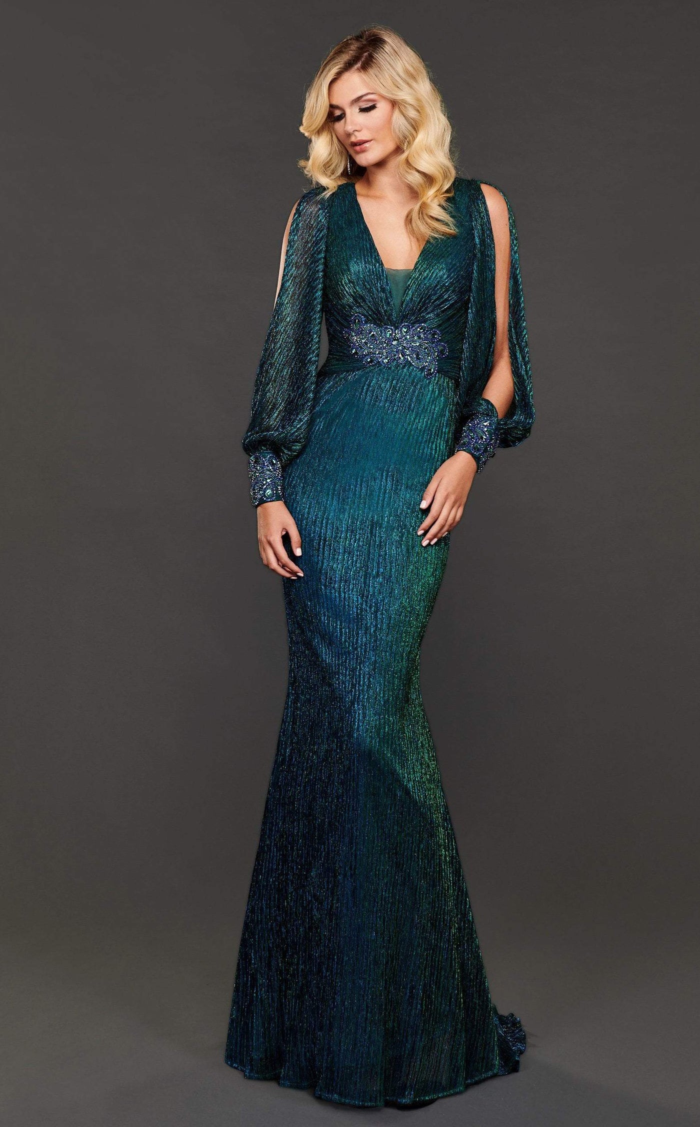 Rachel Allan Couture - 8402 Long Sleeve Plunging V-neck Trumpet Dress In Green