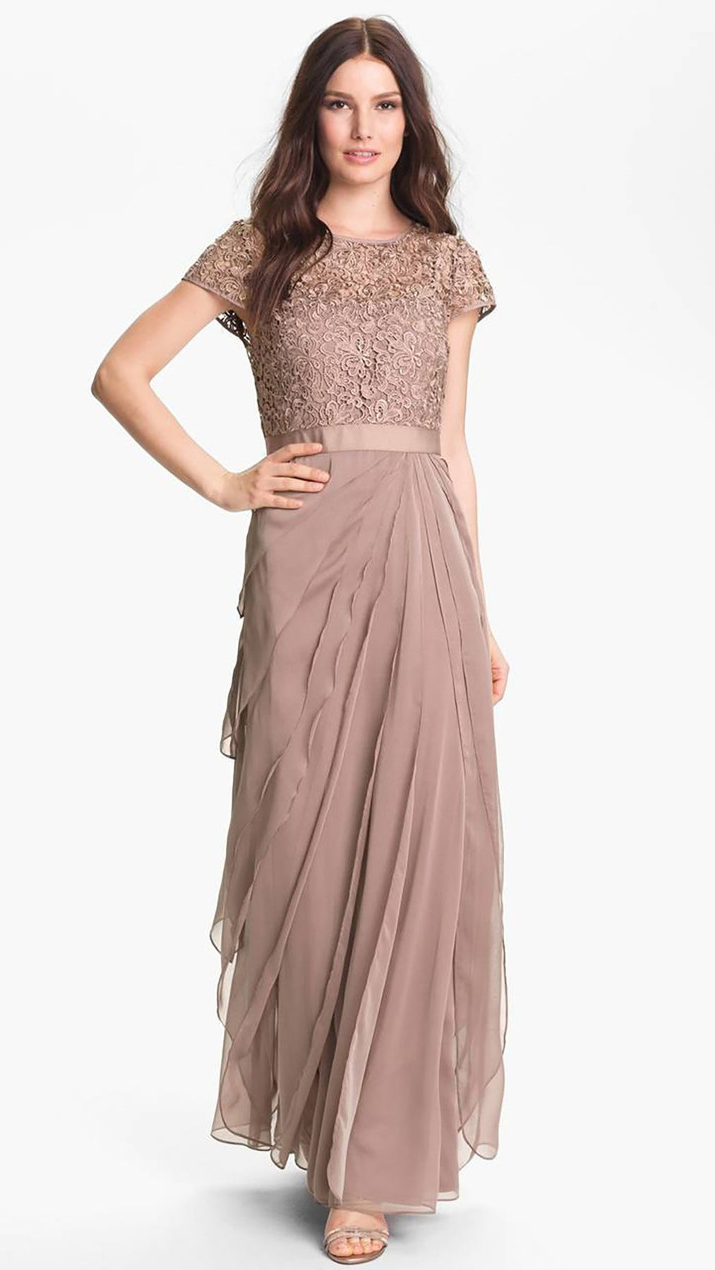 Adrianna Papell - 62882090 Lace Bodice Tiered Long Dress in Buffalo Brown