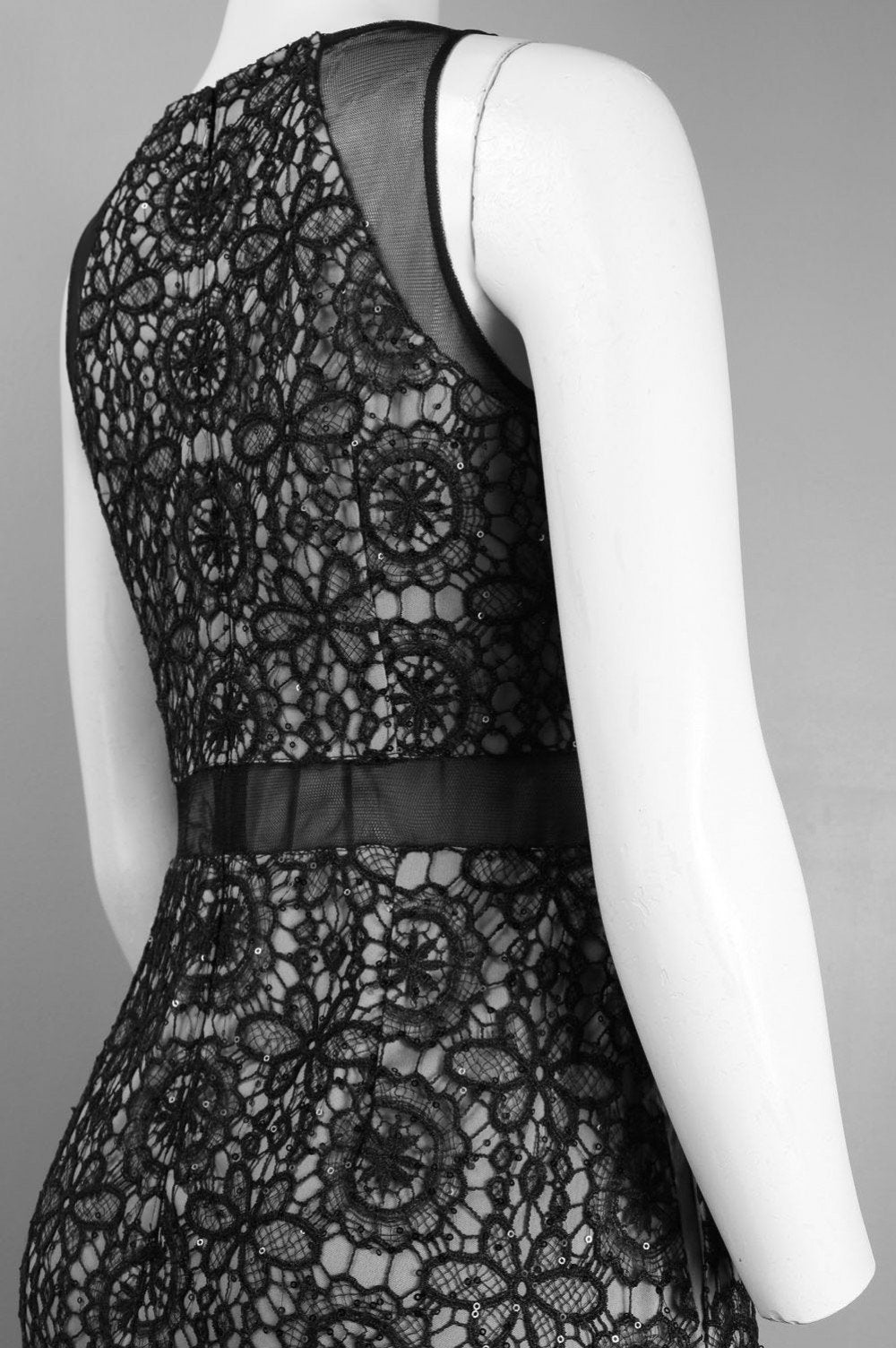 Adrianna Papell - 41908460 Sheer Accented Floral Crochet Lace Dress In Black and Silver