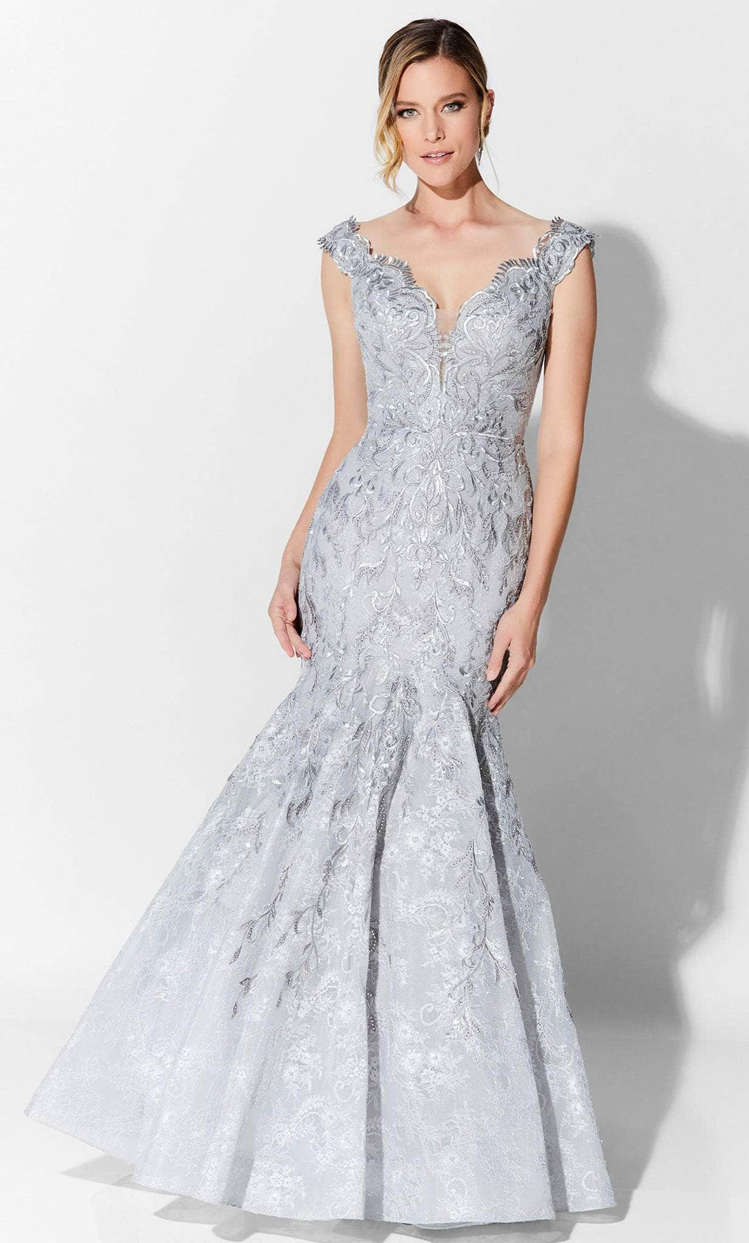 Ivonne D 122D66W - Trumpet Gown