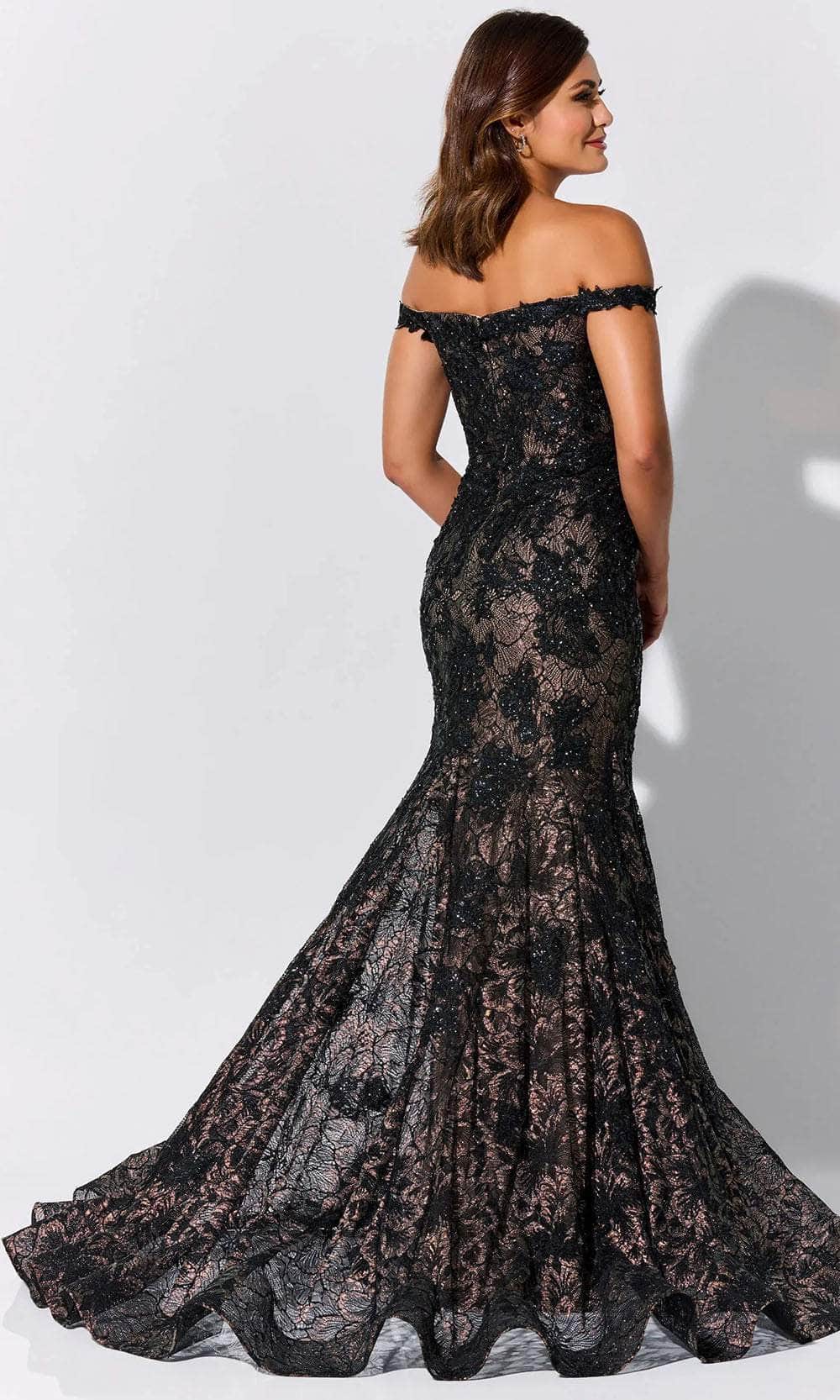Ivonne-D ID323 - Fitted Bodice Lace Appliques Gown Prom Dresses