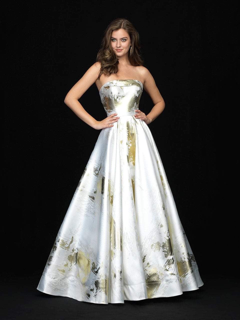 madison james gold dress Madison James Gold Prom Gown size 3/4