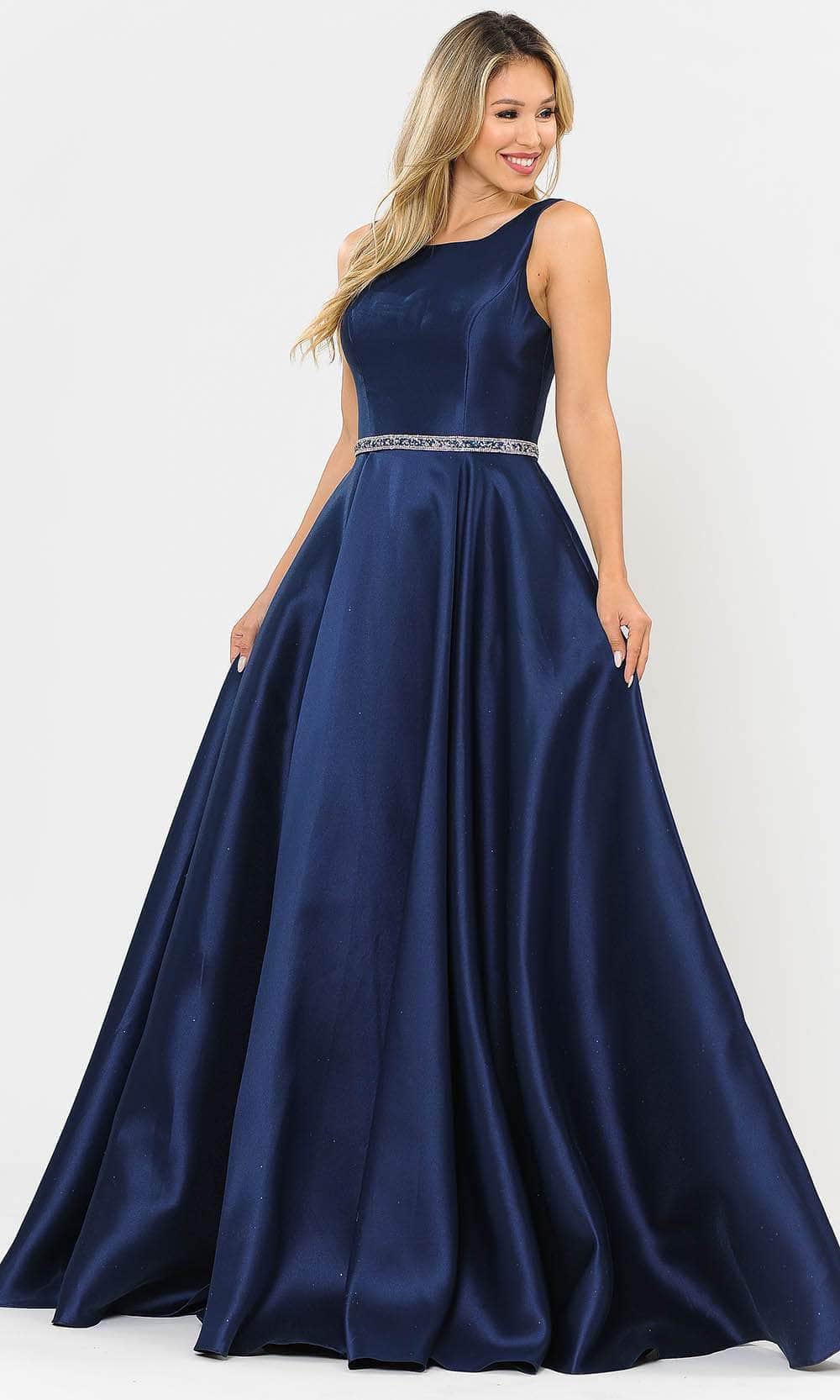 Poly USA 8678 - Sleeveless Dress