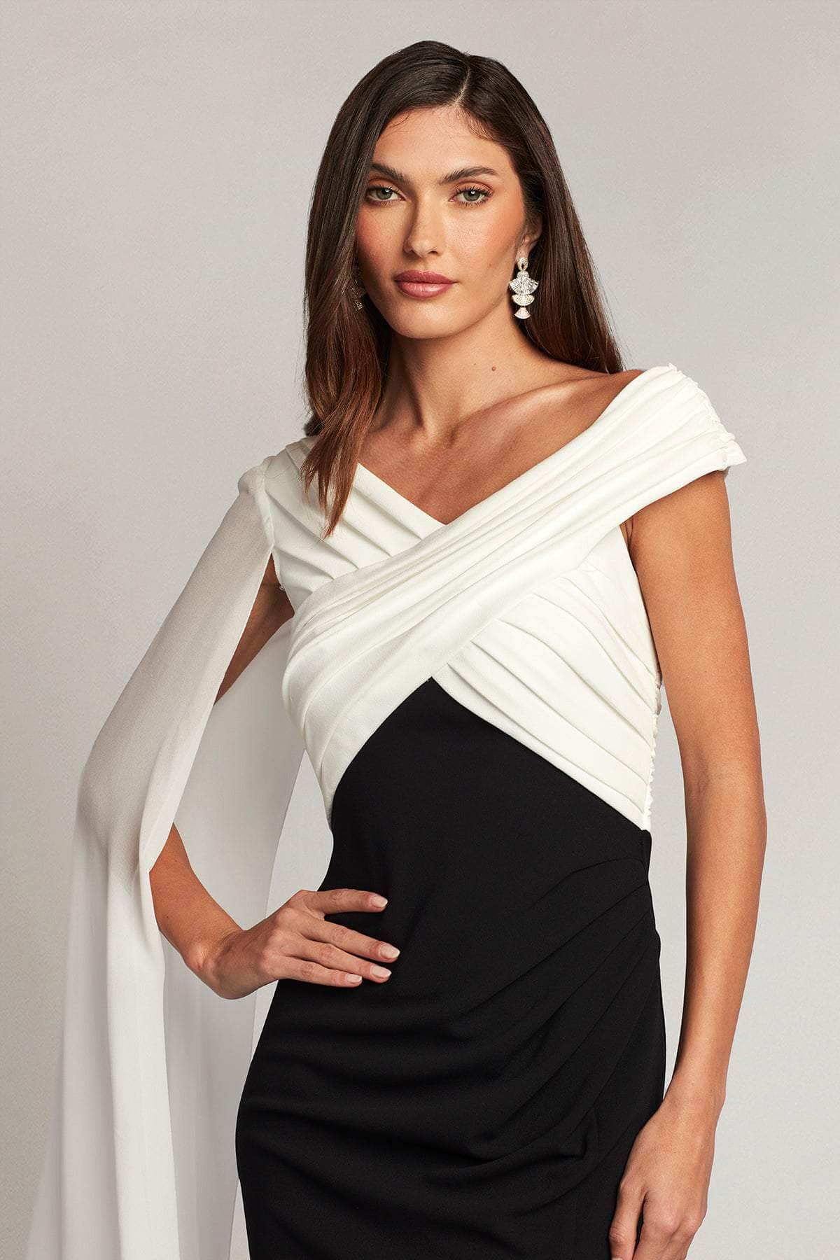 Tadashi Shoji BOS22026MX - Pleated Crisscross Bodice Knee-Length Dress Special Occasion Dress