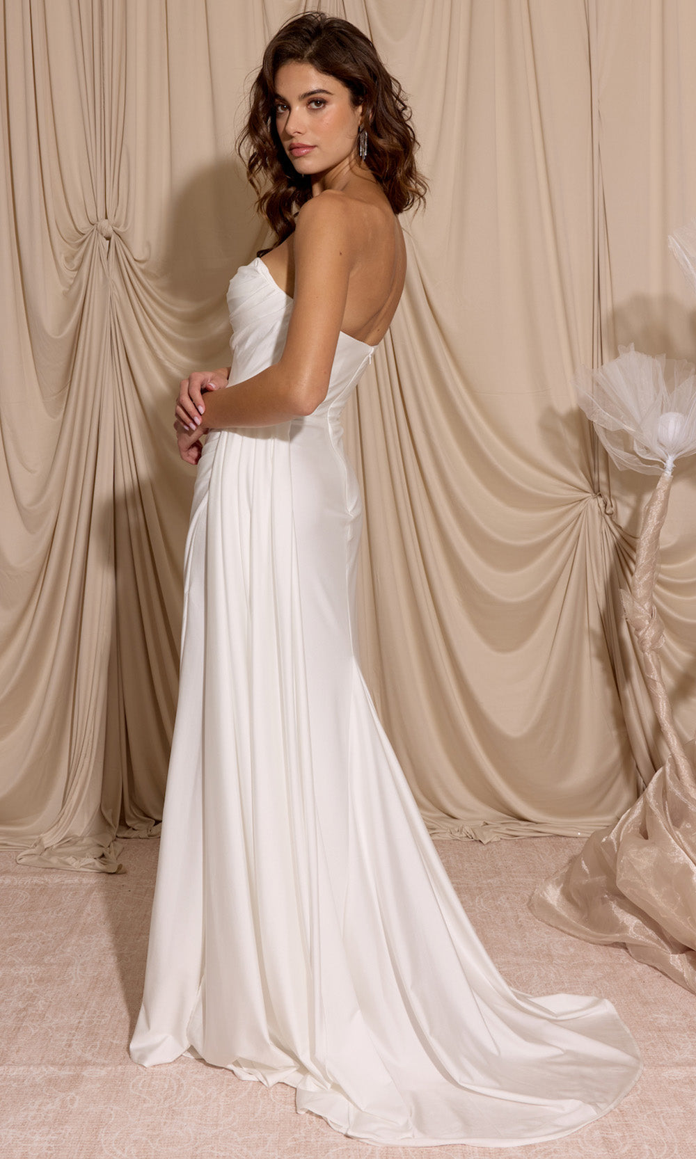 Eureka Fashion EK178 - Strapless Sheath Evening Dress with Slit Evening Dresses in White  