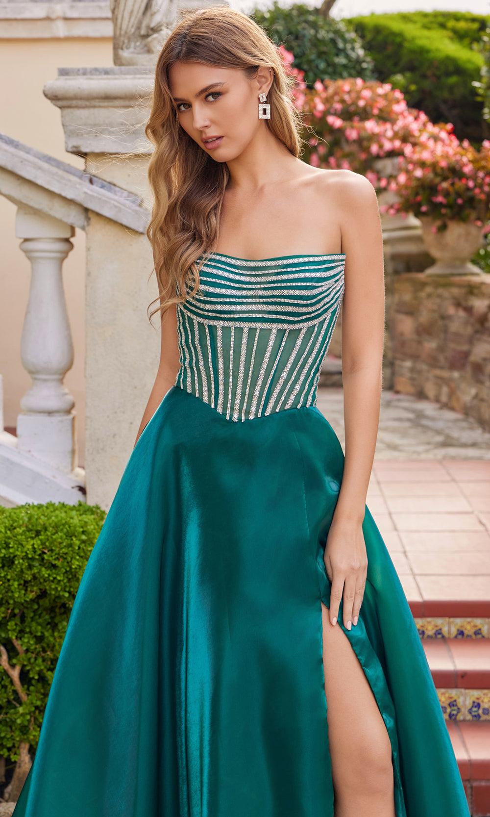 Juliet Dresses JT2663S - Straight Neckline Beaded Evening Dress Prom Dresses in Emerald Green