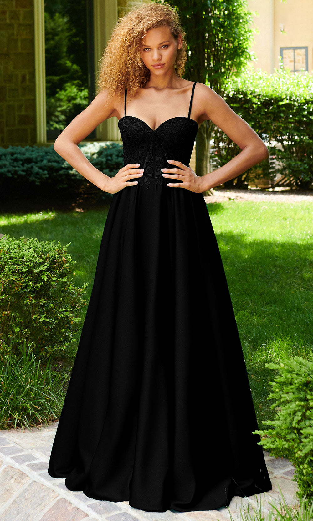 Faviana 11259 - Sweetheart Embroidered Top Prom Gown Prom Dresses