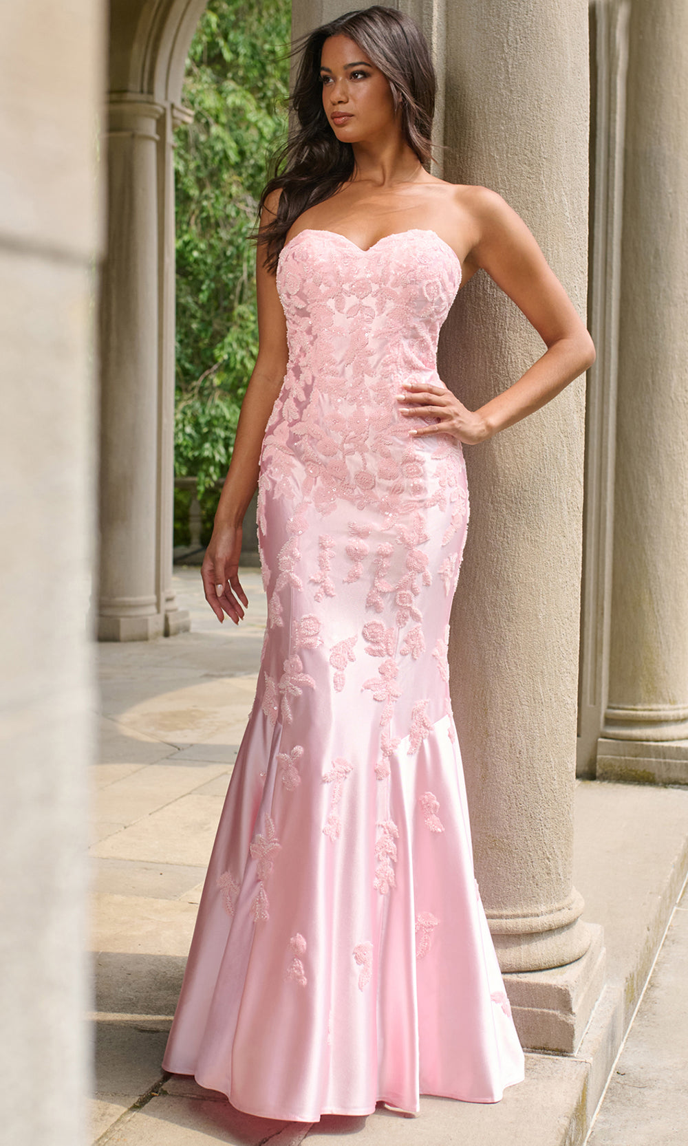 Faviana 11271 - Sweetheart Neck Sequin Applique Gown Prom Dresses