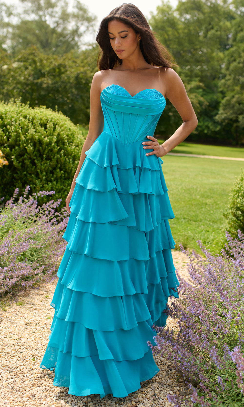 Faviana 11436 - Tiered Ruffled Skirt Sweetheart Gown Prom Dresses