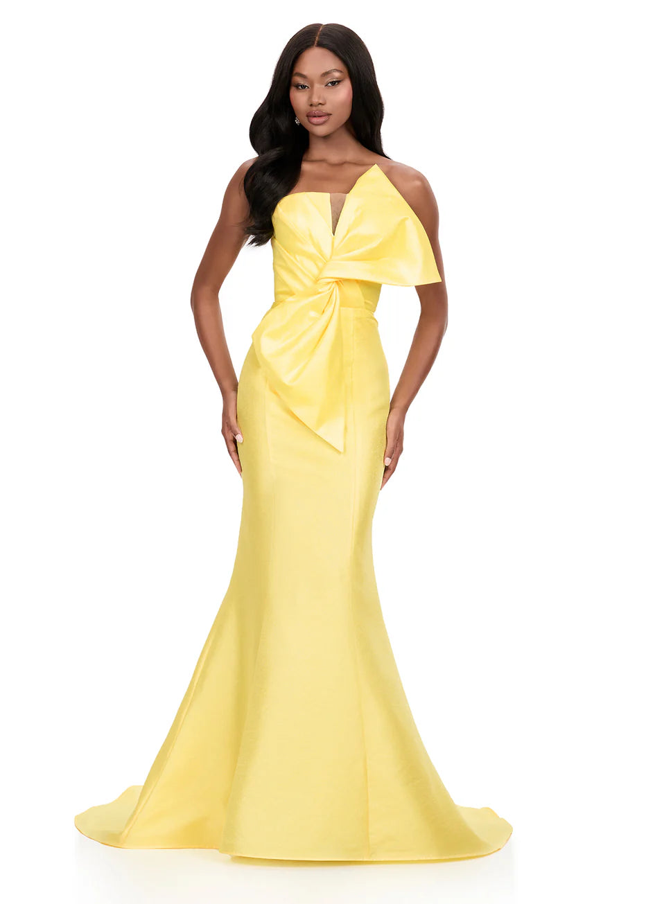 Ashley Lauren 12279 - Sculpted Bow Strapless Sheath Dress