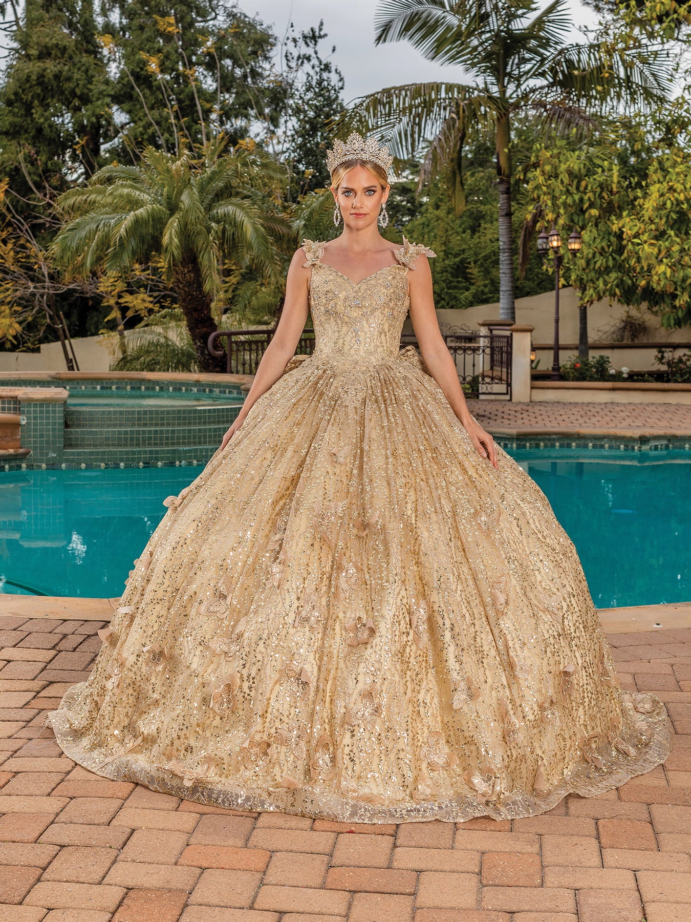 Dancing Queen 1877 - Bow Glitter Ballgown