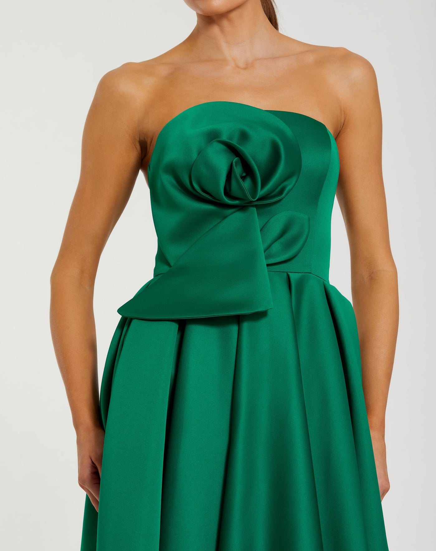 Ieena Duggal 2330 - Strapless Pleated Tea-Length Dress In Green
