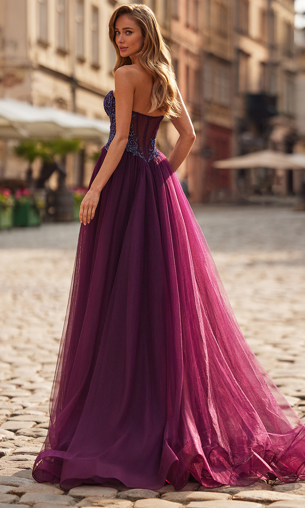 La Femme 33410 - Sweetheart Embellished Tulle Ballgown Prom Dresses