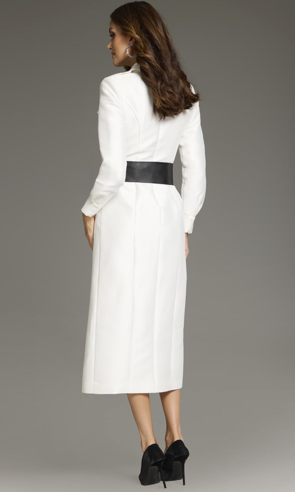 Jovani 39803 - Collared Long Sleeve Column Dress Prom Dresses  in White Black 