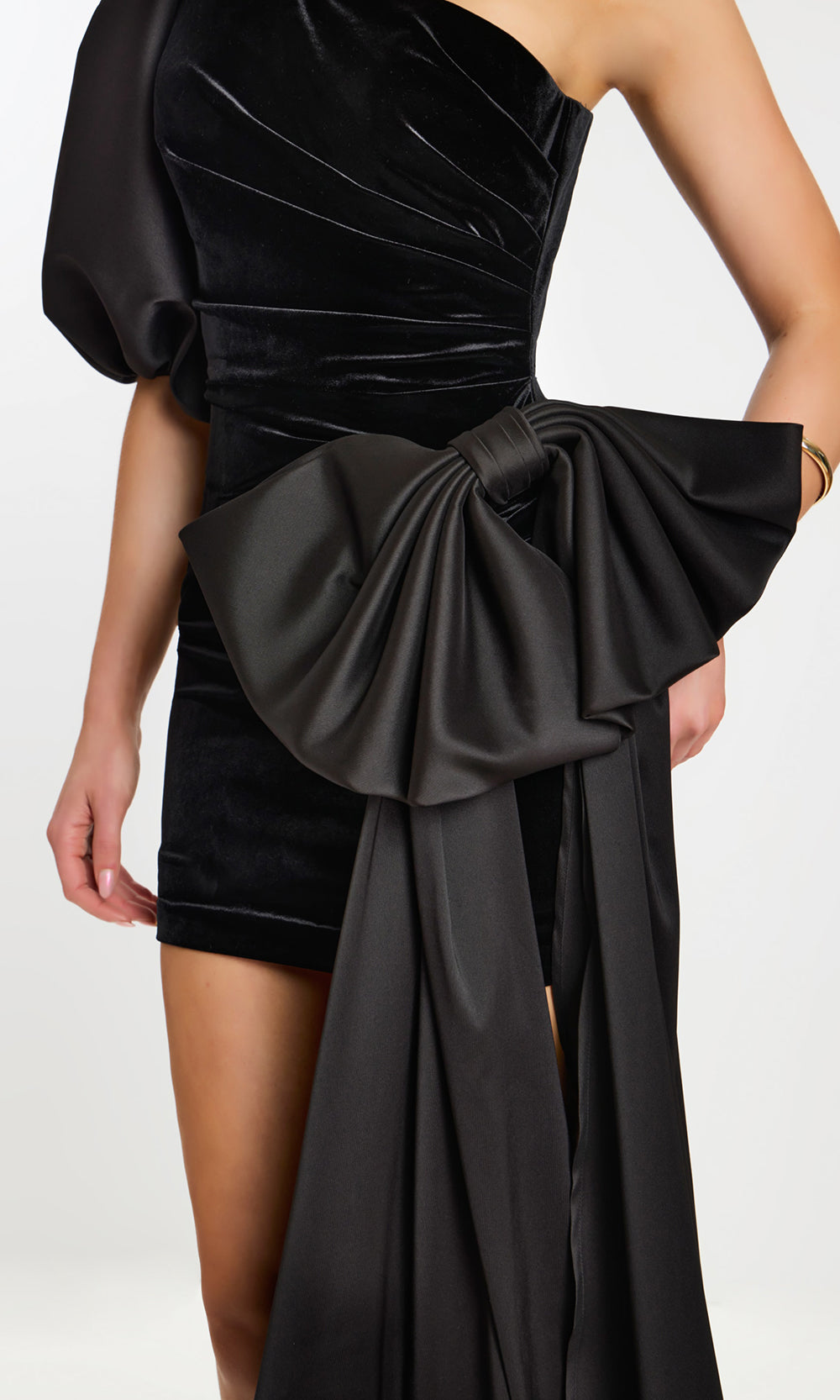 Jovani 45428 - Asymmetric Puff Sleeve Velvet Dress Prom Dresses  in Black 