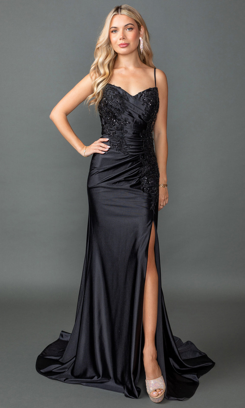 Dancing Queen 4558 - Ruched Bodice Sleeveless Gown with Slit Prom Dresses in Black 