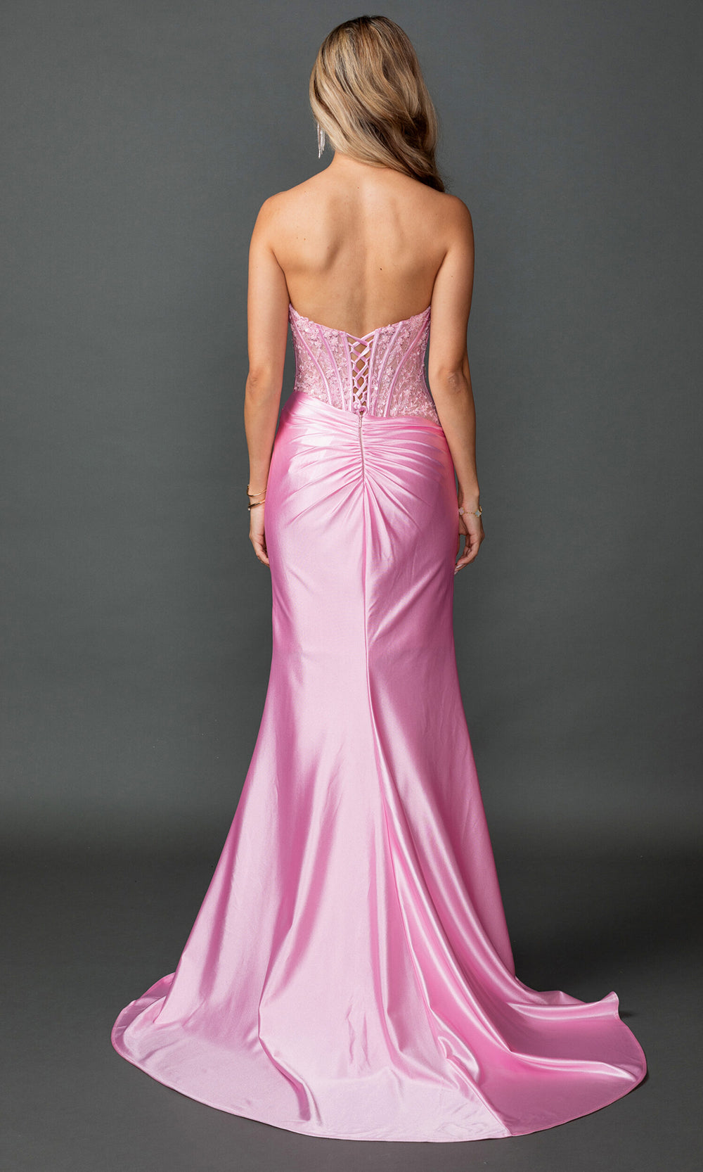 Dancing Queen 4587 - Sweetheart Beaded Applique Slit Prom Gown Prom Dresses in Pink 