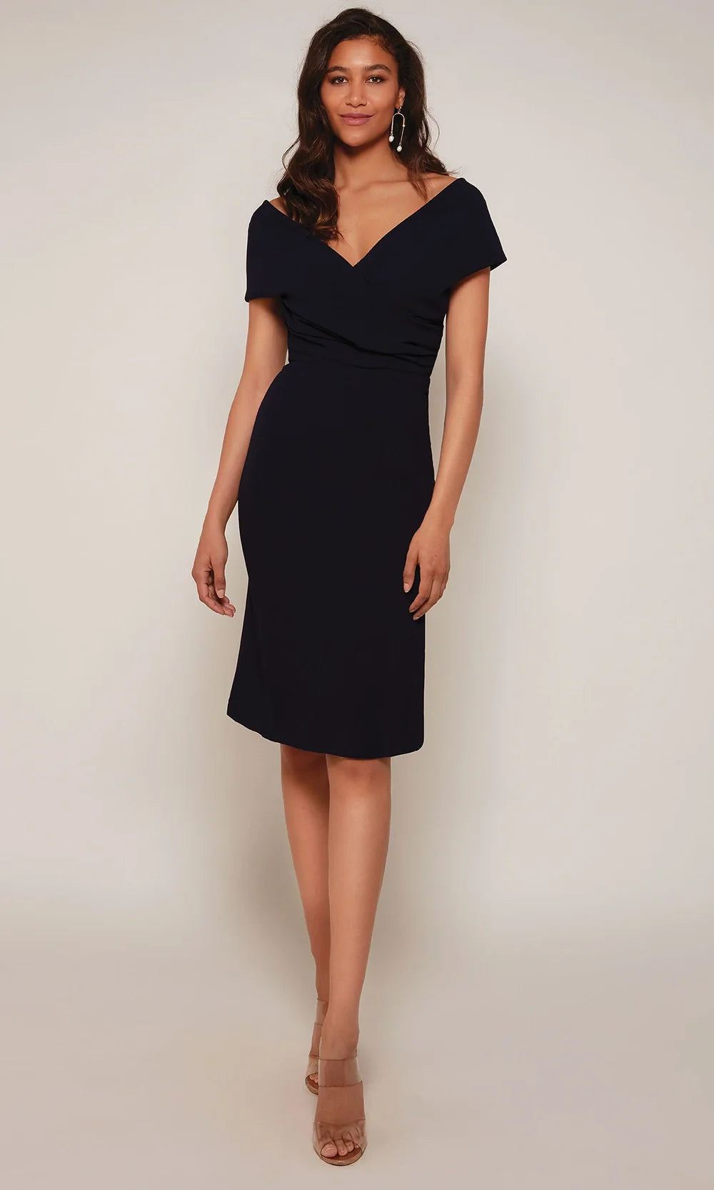 Alyce Paris 70023 - V-Neck Sheath Knee-Length Dress Wedding Guest