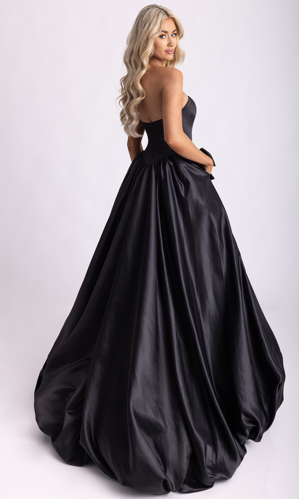 Rachel Allan 71035 - Sweetheart Neckline Ballgown with Bow Accent Prom Dresses in Black