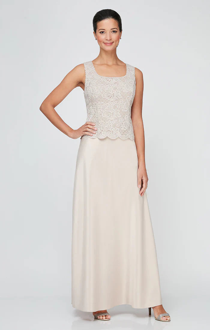 Alex Evenings - 81122326 Embroidered Lace Scoop Neck Formal Dress with Jacket