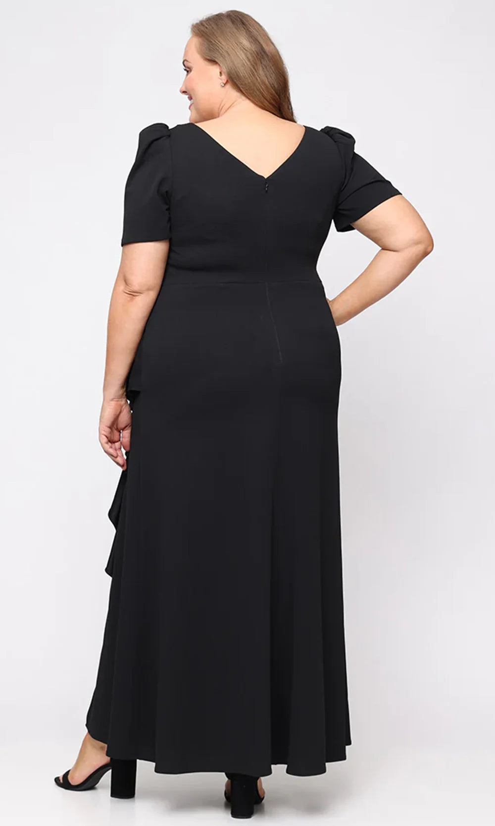 alex evenings plus size formal dresses Embellished Boat-Neck Cascade Ruffle Gown - Black Blue Ivy wears a 17-09-2024 TUES DROP This plus gown features US size:10