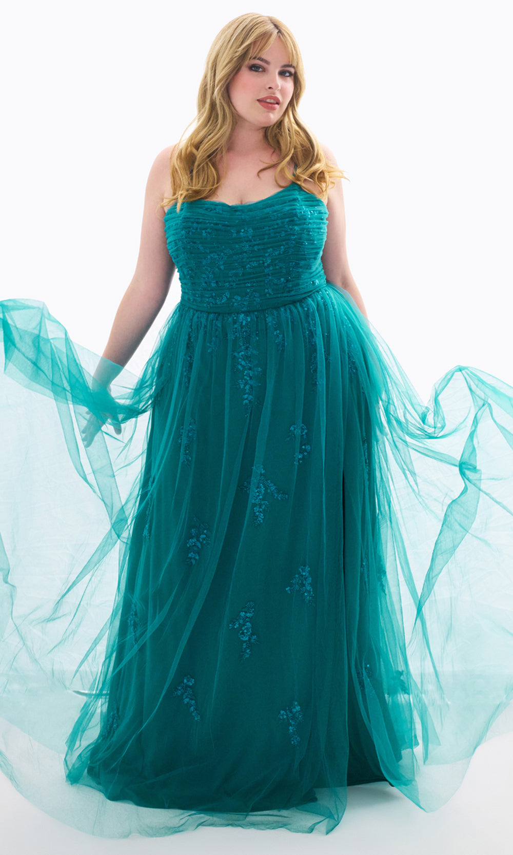 Faviana 9598 - Plus Size Strapless Tulle Overlay Dress Prom Dresses