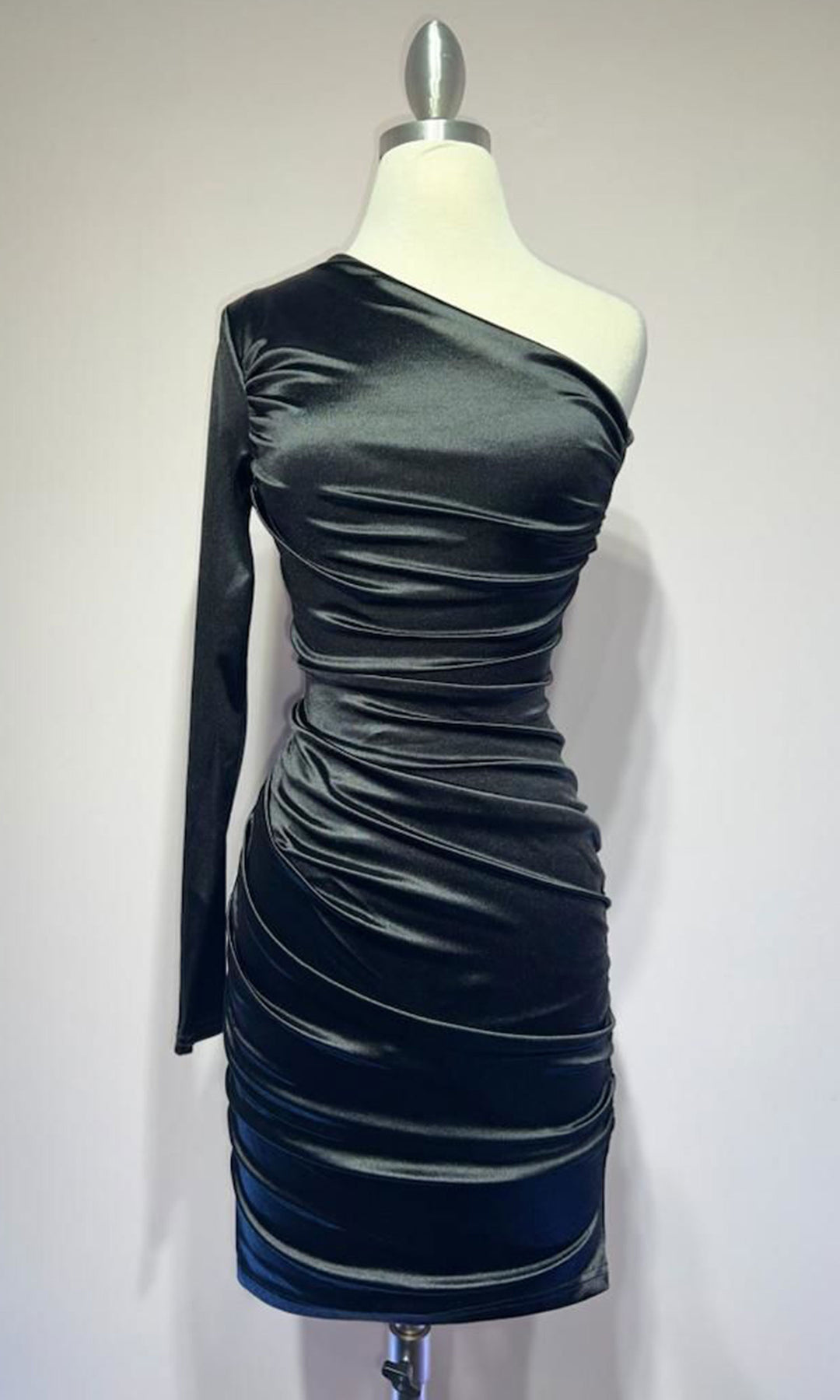 Ladivine B2313 - Back Keyhole Sheath Evening Dress