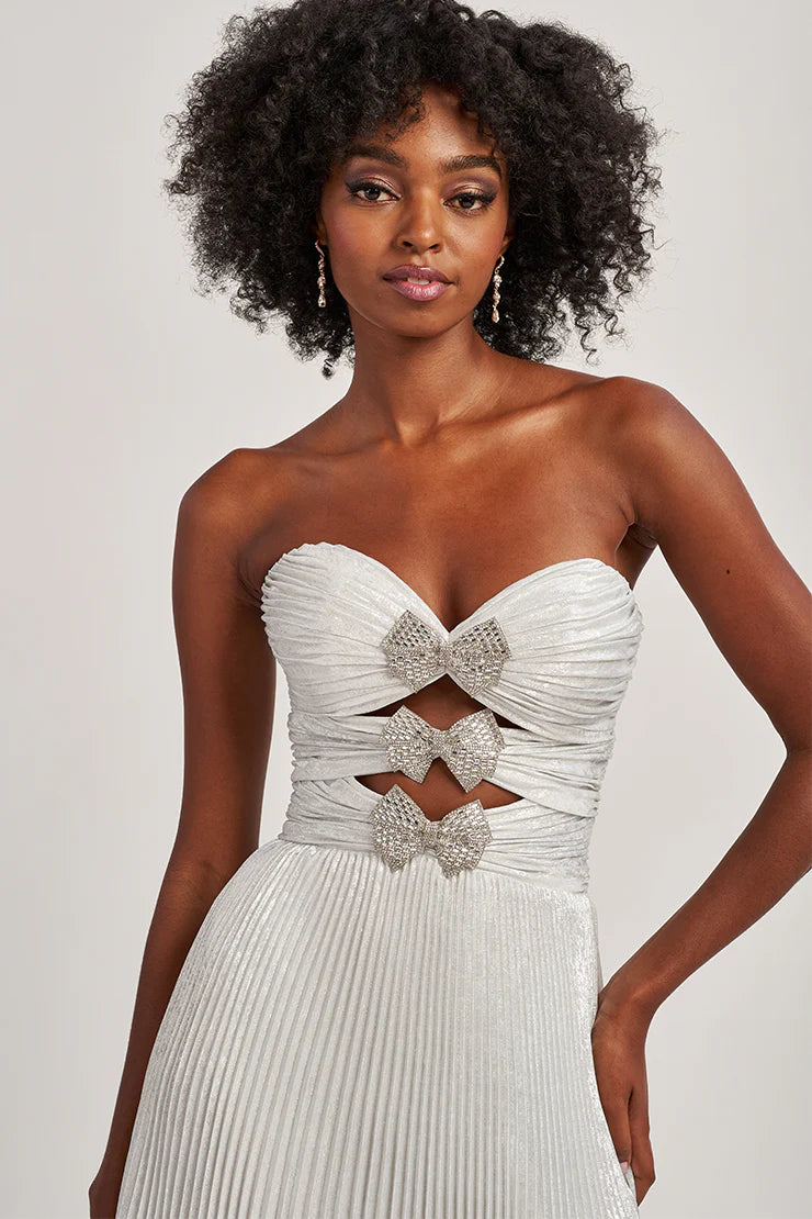 Colette By Daphne CL8520 - Bow Ornate Prom Gown