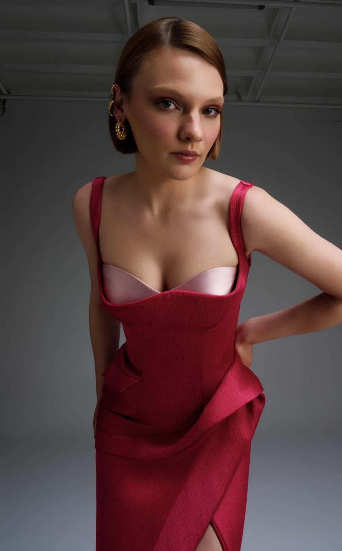 MNM COUTURE E0109 - Modified Sweetheart Column Slit Evening Dress