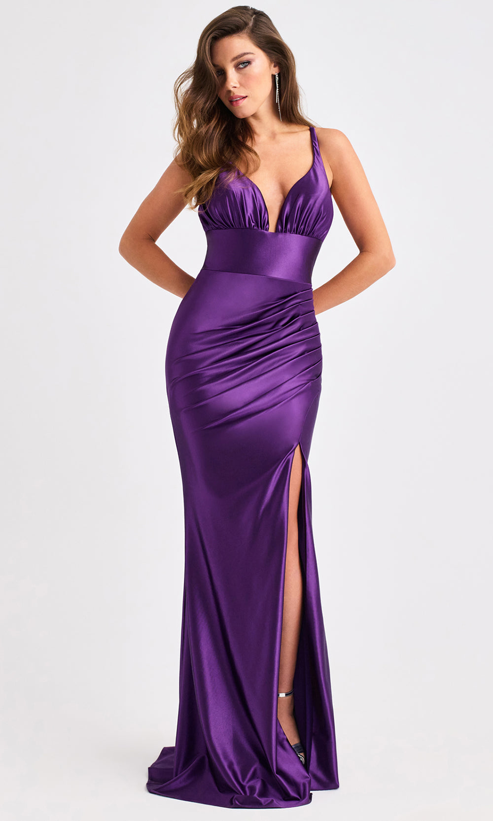 Faviana E11423 - V-Neckline Bodycon Satin Evening Gown Prom Dresses