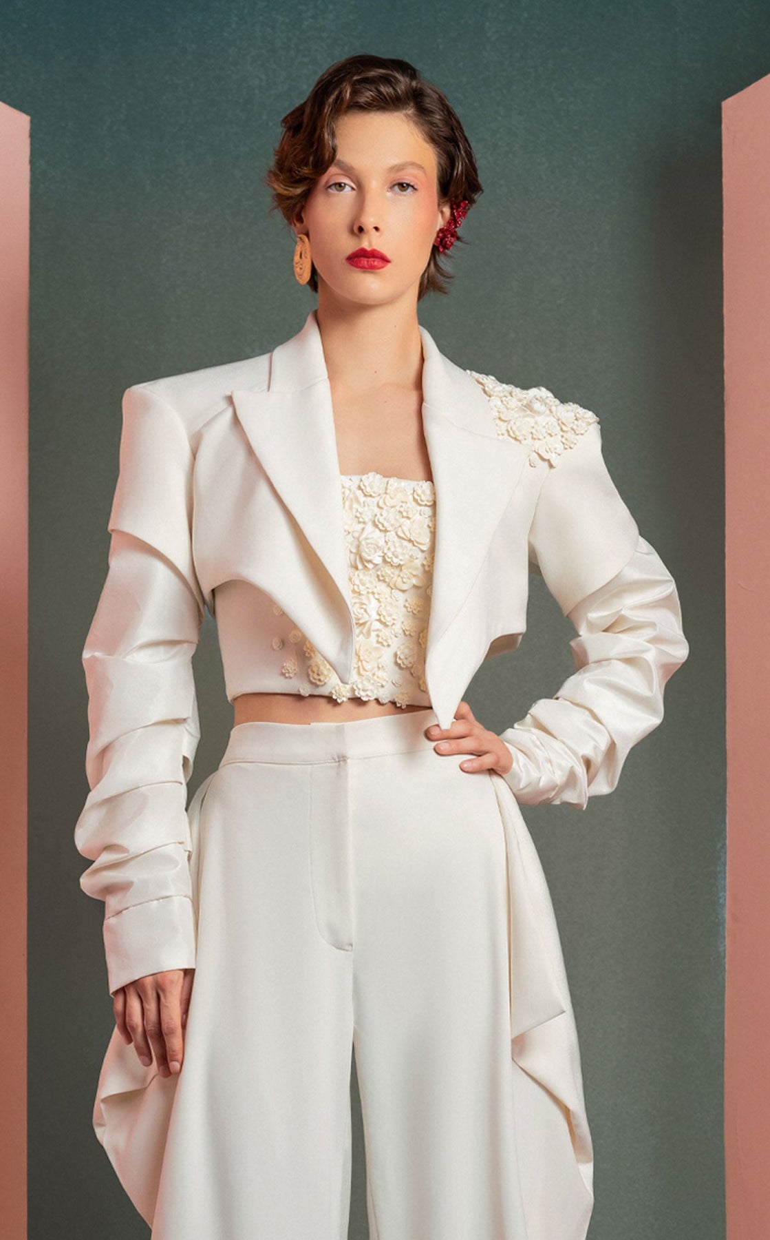 MNM COUTURE GOF2522 - Floral Applique Three-Piece Pantsuit Formal Gowns in White