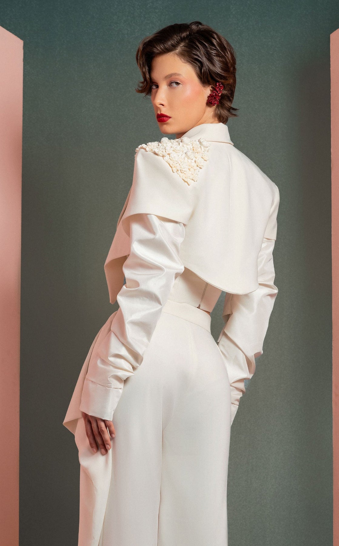 MNM COUTURE GOF2522 - Floral Applique Three-Piece Pantsuit Formal Gowns in White