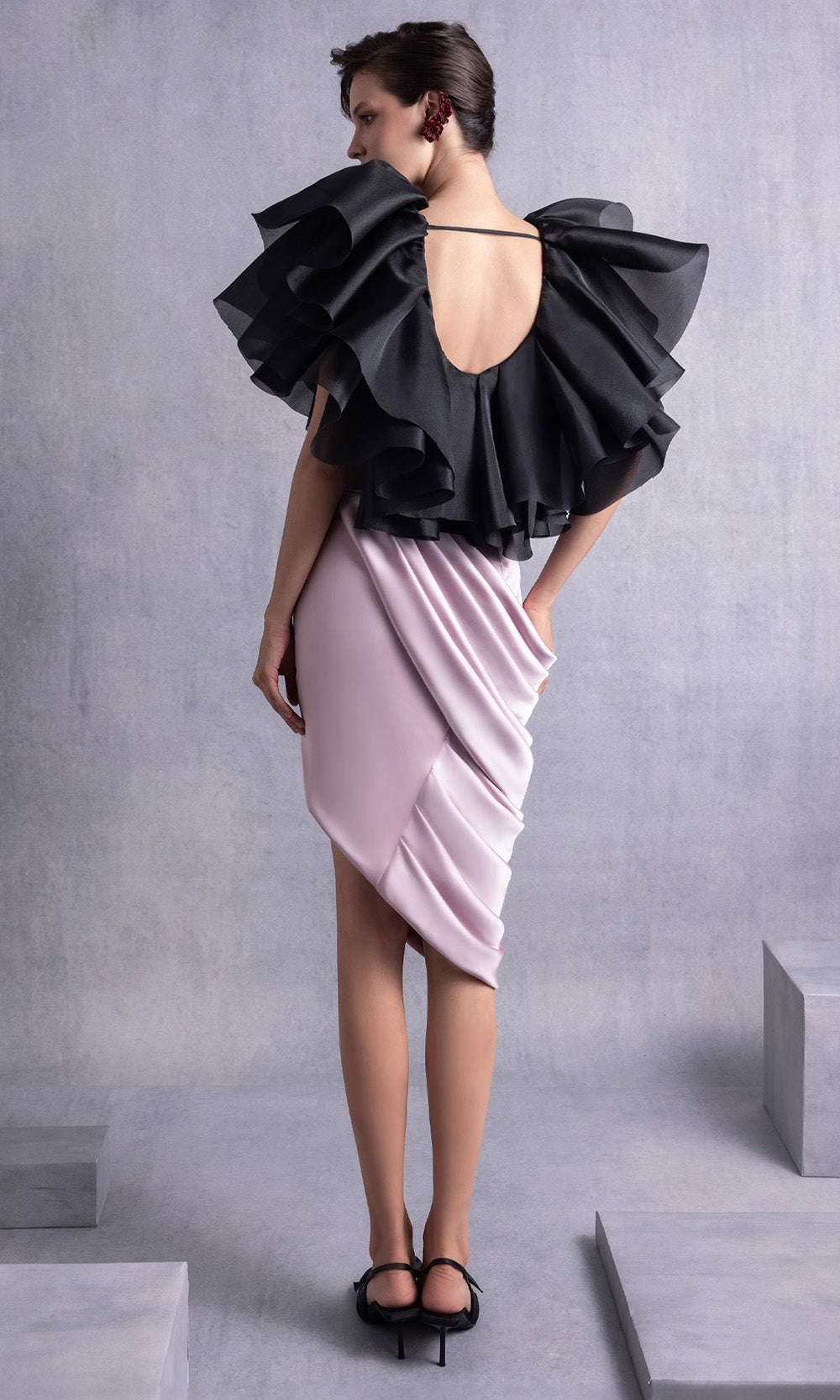 MNM COUTURE GOS2503 - Scoop Neck Sculptural Sleeve Cocktail Dress Party Dresses in Black Pink