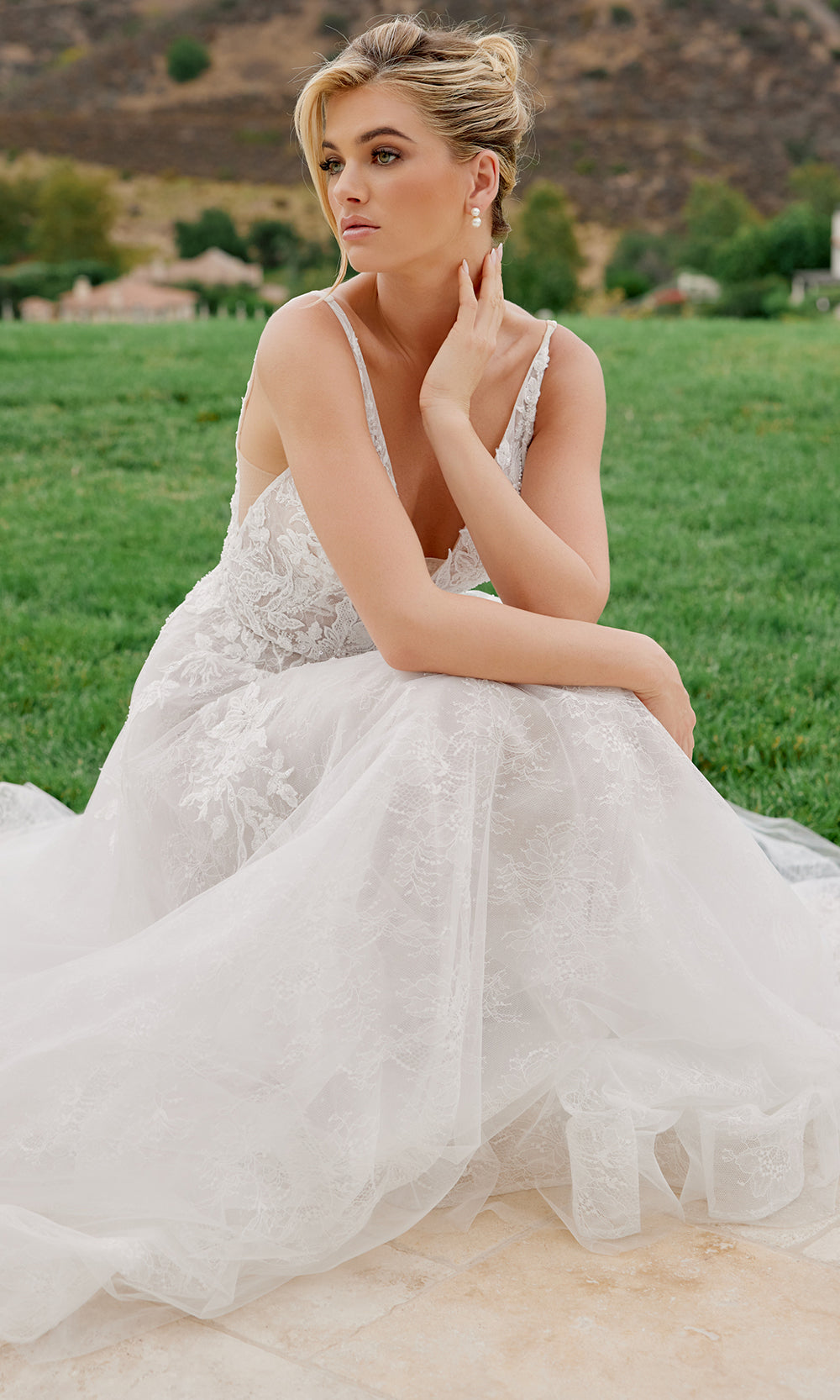 Nox Anabel JE1060L - lunging Neckline Lace Bridal Gown Wedding Dresses
