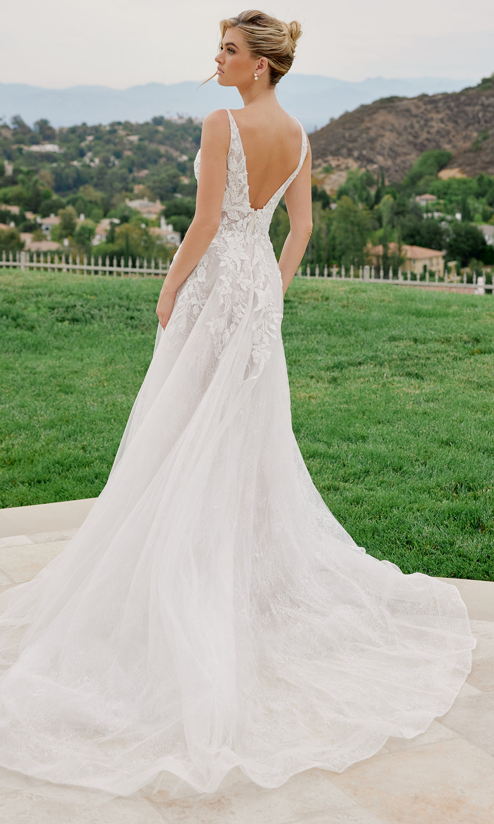 Nox Anabel JE1060L - lunging Neckline Lace Bridal Gown Wedding Dresses