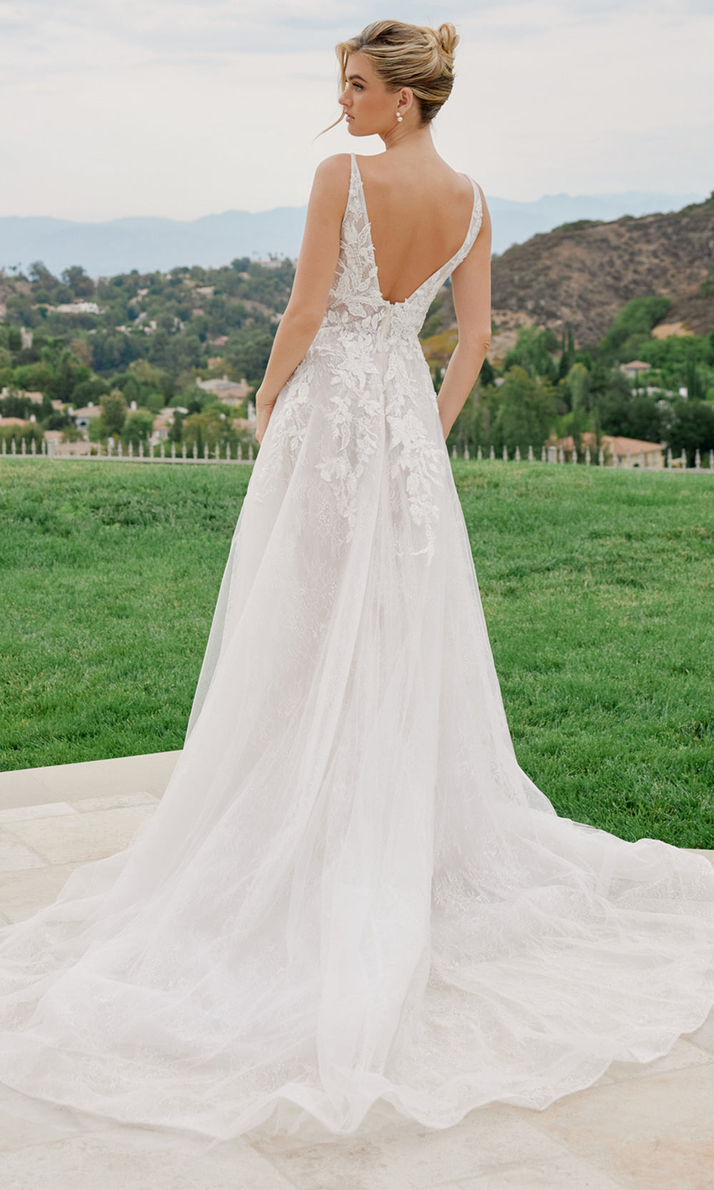 Nox Anabel JE1060L - lunging Neckline Lace Bridal Gown Wedding Dresses