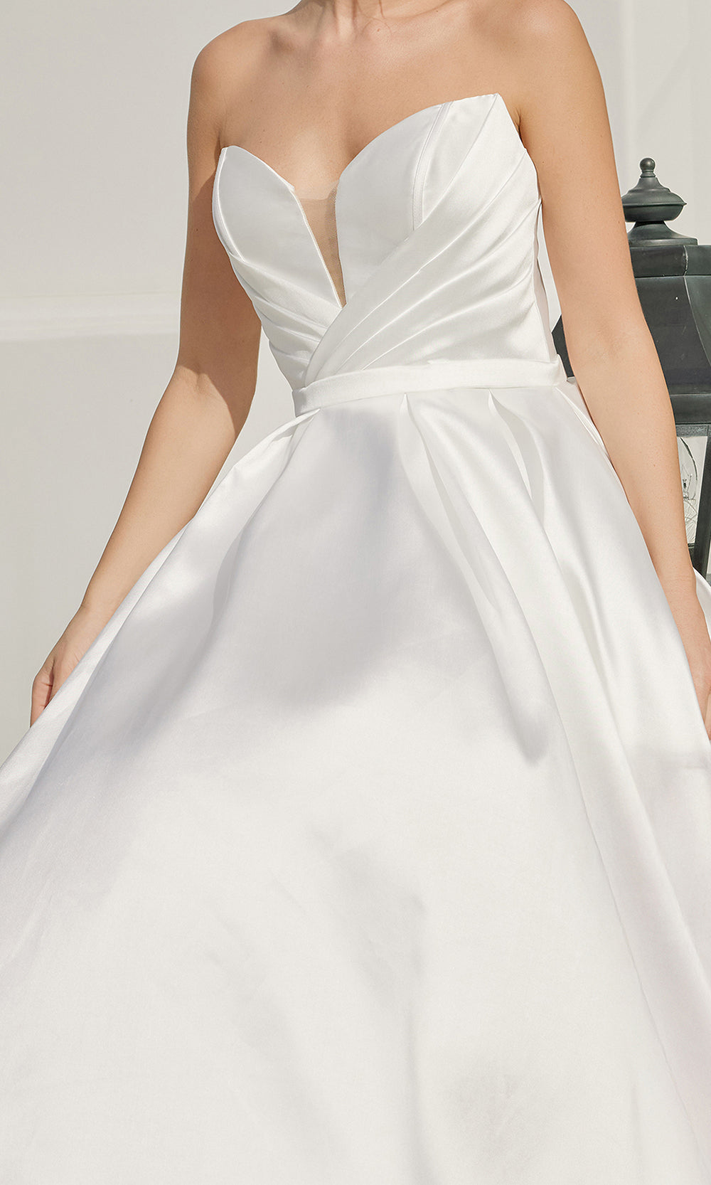 Nox Anabel JE1075 - Modern Strapless Bridal Ball Gown Wedding Dresses