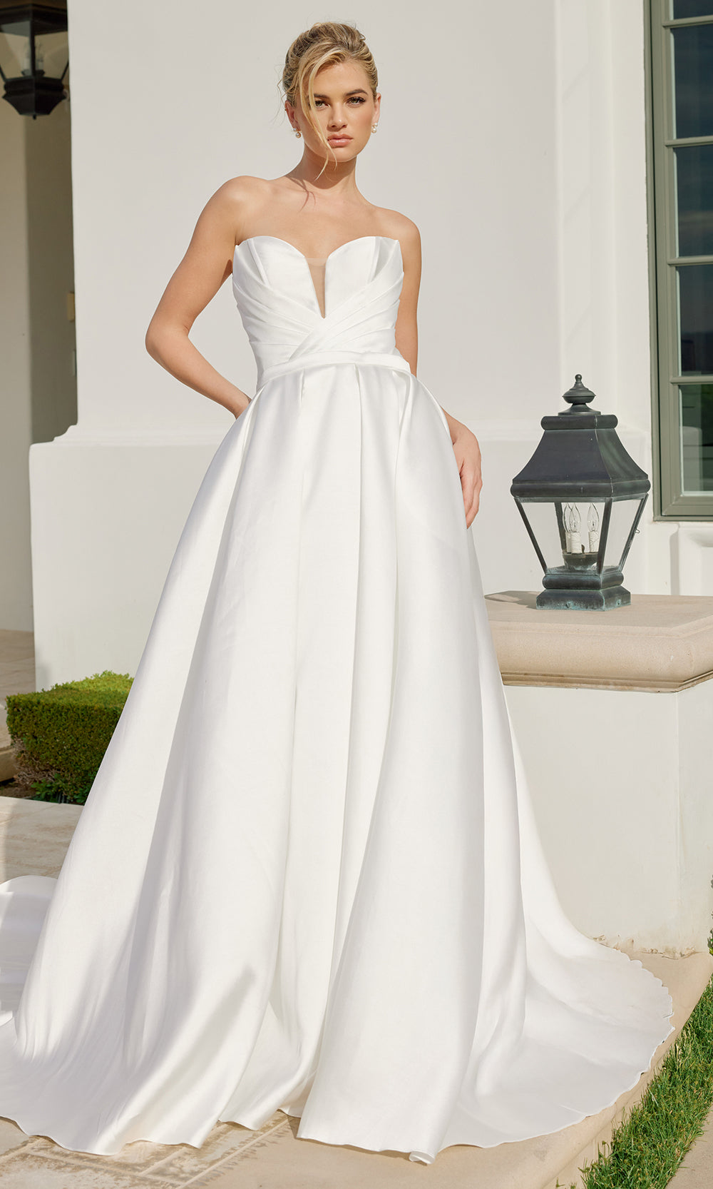 Nox Anabel JE1075 - Modern Strapless Bridal Ball Gown Wedding Dresses